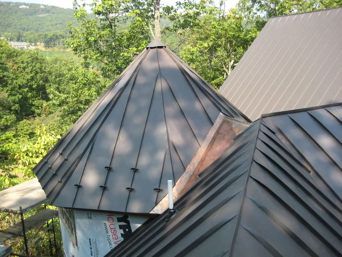 Professional Roof Tarp Installation by Craftsman Roofing in Bonair